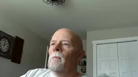 Snapshot of sportfish chatting on October 2025 09:04:01 PM sportfish online show from October 2025 09:04:01 PM