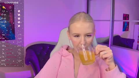 Snapshot of springajara chatting on September 2025 01:13:01 PM Vetta online show from September 2025 01:13:01 PM