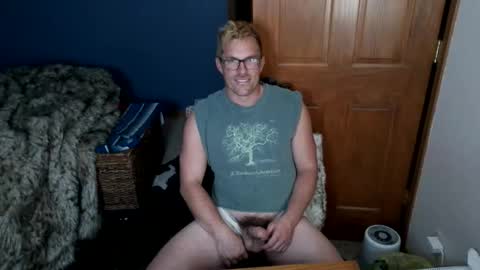 Snapshot of spun_redneck chatting on March 2026 01:20:02 AM Spun Redneck online show from March 2026 01:20:02 AM