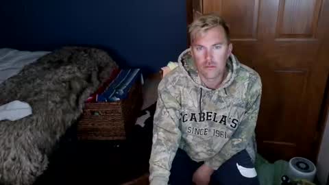Snapshot of spun_redneck chatting on April 2026 09:40:01 AM Spun Redneck online show from April 2026 09:40:01 AM
