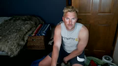Snapshot of spun_redneck chatting on April 2026 12:54:02 AM Spun Redneck online show from April 2026 12:54:02 AM