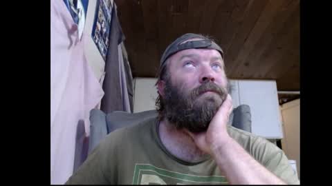 Snapshot of squegly chatting on September 2025 12:32:01 PM Bryan online show from September 2025 12:32:01 PM