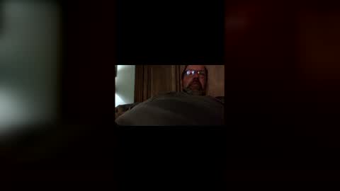 Snapshot of squirreldiamond chatting on December 2025 03:34:01 AM squirreldiamond online show from December 2025 03:34:01 AM