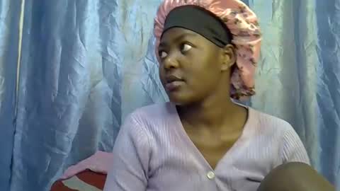 Snapshot of squirt_quueen chatting on February 2026 07:45:02 PM squirt_quueen online show from February 2026 07:45:02 PM