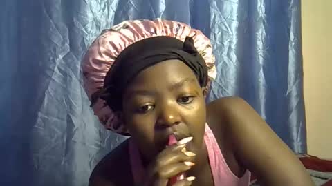 Snapshot of squirt_quueen chatting on March 2026 10:01:01 AM squirt_quueen online show from March 2026 10:01:01 AM