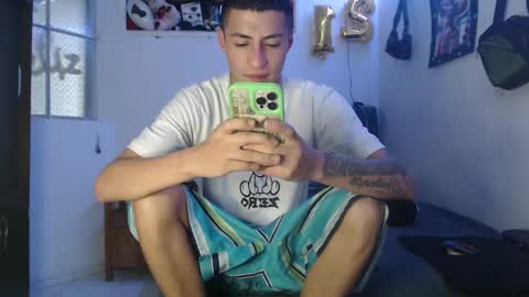 Snapshot of sr_porn01 chatting on December 2024 02:26:02 PM sr_porn01 online show from December 2024 02:26:02 PM