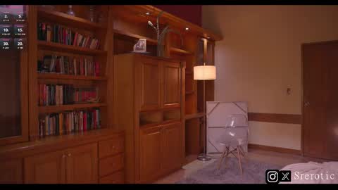 Matt     online show from December 2025 05:51:02 PM