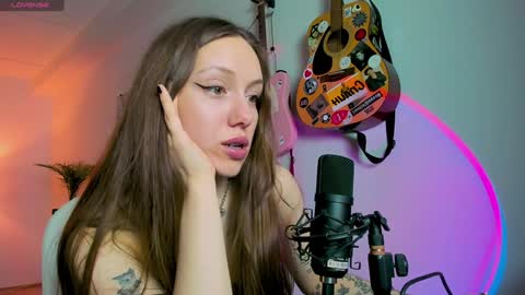 Anni if Im offline for a long time Im depressed feel free to support me offline online show from February 2025 03:09:01 PM