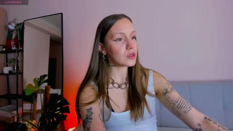 Snapshot of sshawty chatting on April 2026 02:06:01 PM Anni if Im offline for a long time Im depressed feel free to support me offline online show from April 2026 02:06:01 PM