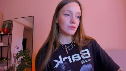 Snapshot of sshawty chatting on April 2026 11:44:02 AM Anni if Im offline for a long time Im depressed feel free to support me offline online show from April 2026 11:44:02 AM