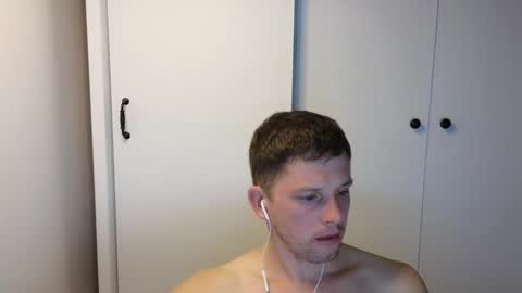 st1vemaster01 online show from October 2025 03:57:02 PM