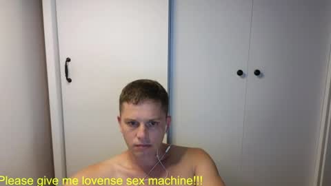 st1vemaster01 online show from July 2026 12:48:02 PM