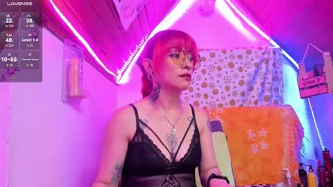 Snapshot of staacy37 chatting on January 2025 03:18:02 AM staacy online show from January 2025 03:18:02 AM