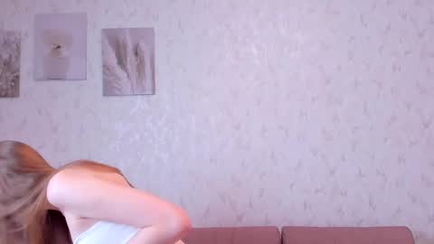 Lia online show from March 2025 01:29:01 PM