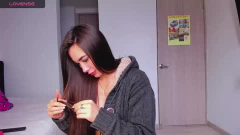 TWstacymalibu110 online show from October 2025 05:58:02 PM