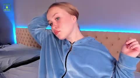 Snapshot of stacy_moorexx chatting on June 2026 08:31:01 PM STACY online show from June 2026 08:31:01 PM