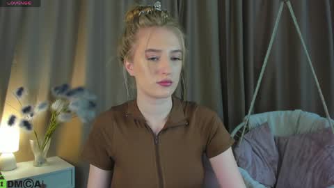 Stacy Mon Tue Wed Thu Fri Sun GMT GMT 3 1000am - 0400pm  online show from April 2026 09:34:02 AM