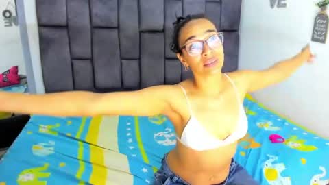Snapshot of stacyfoxx_ chatting on June 2026 06:24:02 PM stacy fox online show from June 2026 06:24:02 PM