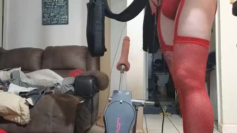 Snapshot of stacytasteme chatting on December 2024 03:44:01 AM Submissive Slut LOVES adoration online show from December 2024 03:44:01 AM