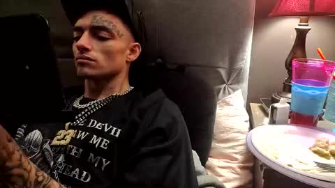 Straightupdownbad online show from January 2026 07:01:02 AM