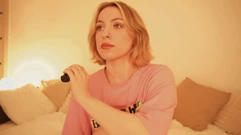 Kristina online show from May 2026 01:52:01 PM