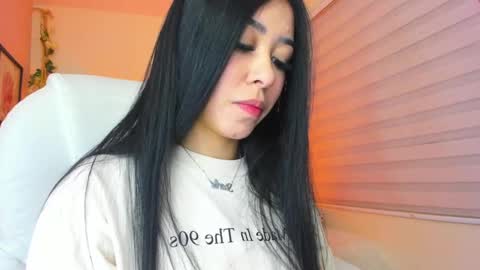 Snapshot of starlie_ chatting on December 2024 12:45:02 AM Alisson online show from December 2024 12:45:02 AM