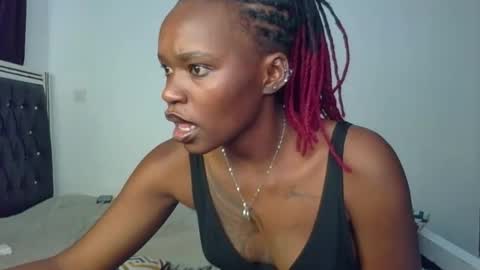 starlight_c online show from November 2025 09:44:02 AM