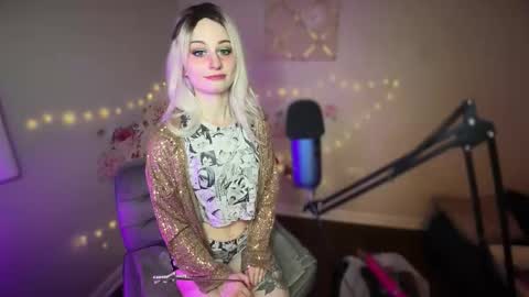 Snapshot of starr1123 chatting on November 2025 04:13:02 AM Starr online show from November 2025 04:13:02 AM