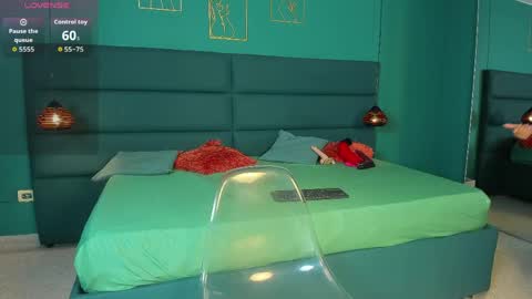 Snapshot of startwerk chatting on April 2026 12:13:01 PM Star Twerk online show from April 2026 12:13:01 PM