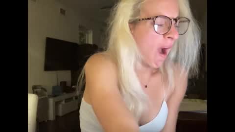 Snapshot of stassiethatsororitygirl chatting on October 2025 09:18:02 AM Stassiethatsororitygirl online show from October 2025 09:18:02 AM