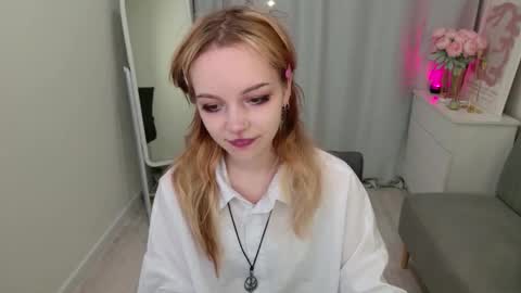 Snapshot of staymonica chatting on September 2025 01:48:02 PM MONICA online show from September 2025 01:48:02 PM