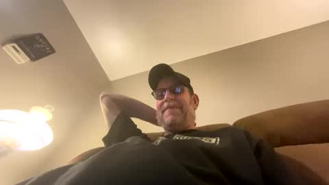 Snapshot of steel259373 chatting on April 2026 01:47:02 AM steel259373 online show from April 2026 01:47:02 AM