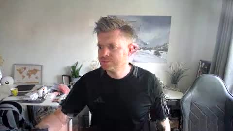 Snapshot of steelk2010 chatting on April 2026 11:52:02 AM steelk2010 online show from April 2026 11:52:02 AM