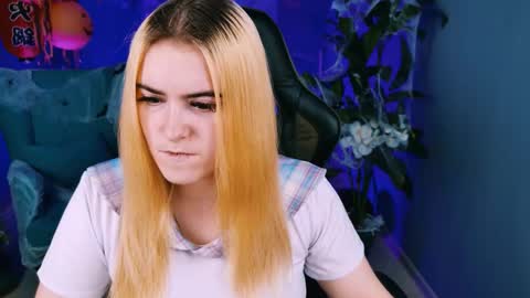 stef_nicks online show from October 2025 09:10:01 AM