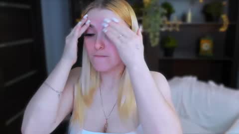 stef_nicks online show from April 2026 09:12:01 AM