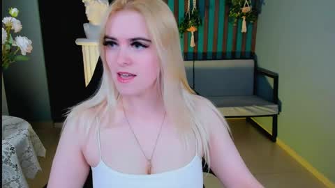 stef_nicks online show from May 2026 09:06:02 AM