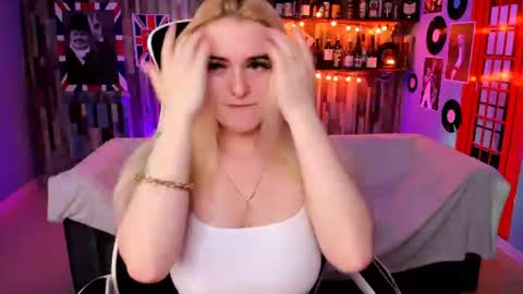 stef_nicks online show from June 2026 05:07:01 AM