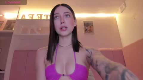 Stefa Gomez  online show from November 2025 11:54:01 AM