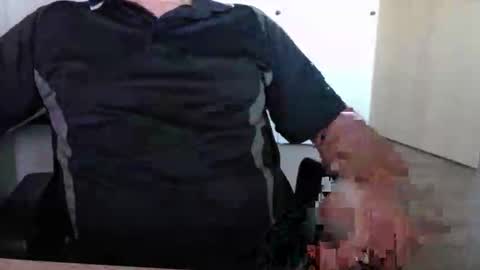 Snapshot of stefan2580 chatting on December 2024 02:54:01 PM Stefan online show from December 2024 02:54:01 PM