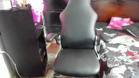 julieth-cancer online show from December 2025 07:33:02 PM