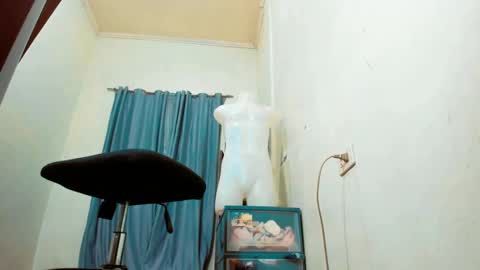 Snapshot of stefaniatsxxx chatting on February 2025 07:35:01 AM stefania online show from February 2025 07:35:01 AM