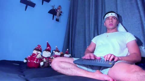 Snapshot of stefann_salvatore chatting on January 2025 12:30:01 AM Stefann Salvatore online show from January 2025 12:30:01 AM