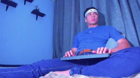 Snapshot of stefann_salvatore chatting on January 2025 09:15:02 AM Stefann Salvatore online show from January 2025 09:15:02 AM