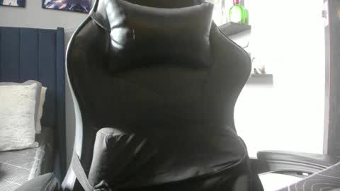 Snapshot of stefann_salvatore chatting on November 2025 05:38:01 PM Stefann Salvatore online show from November 2025 05:38:01 PM