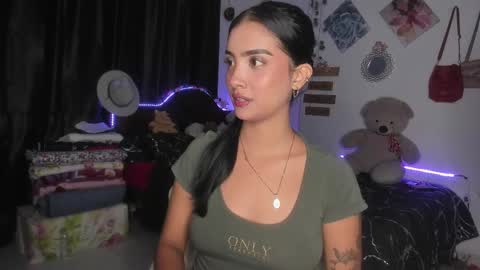 Im MiaIts my first day here  online show from February 2025 12:52:01 AM