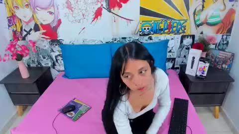 --Estefay-- online show from November 2025 04:25:02 AM