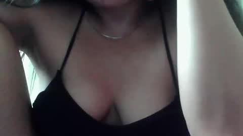 steffani_love online show from December 2025 06:30:02 AM