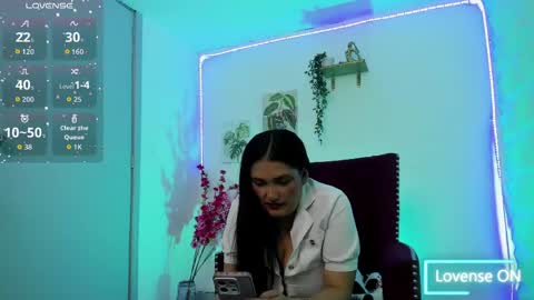 Stefy  online show from June 2026 07:38:02 PM
