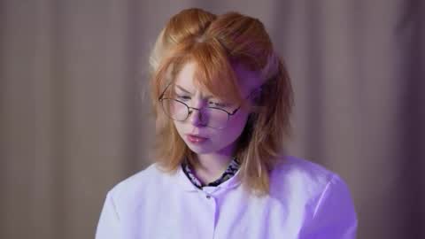 Stella online show from September 2025 12:45:02 AM