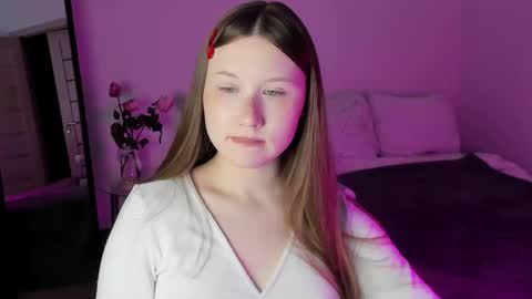 stella_sunny online show from January 2025 05:50:01 AM